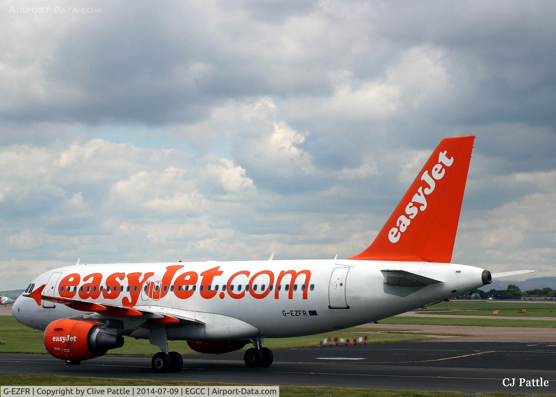 G-EZFR, 2009 Airbus A319-111 C/N 4125, Easy action at Manchester