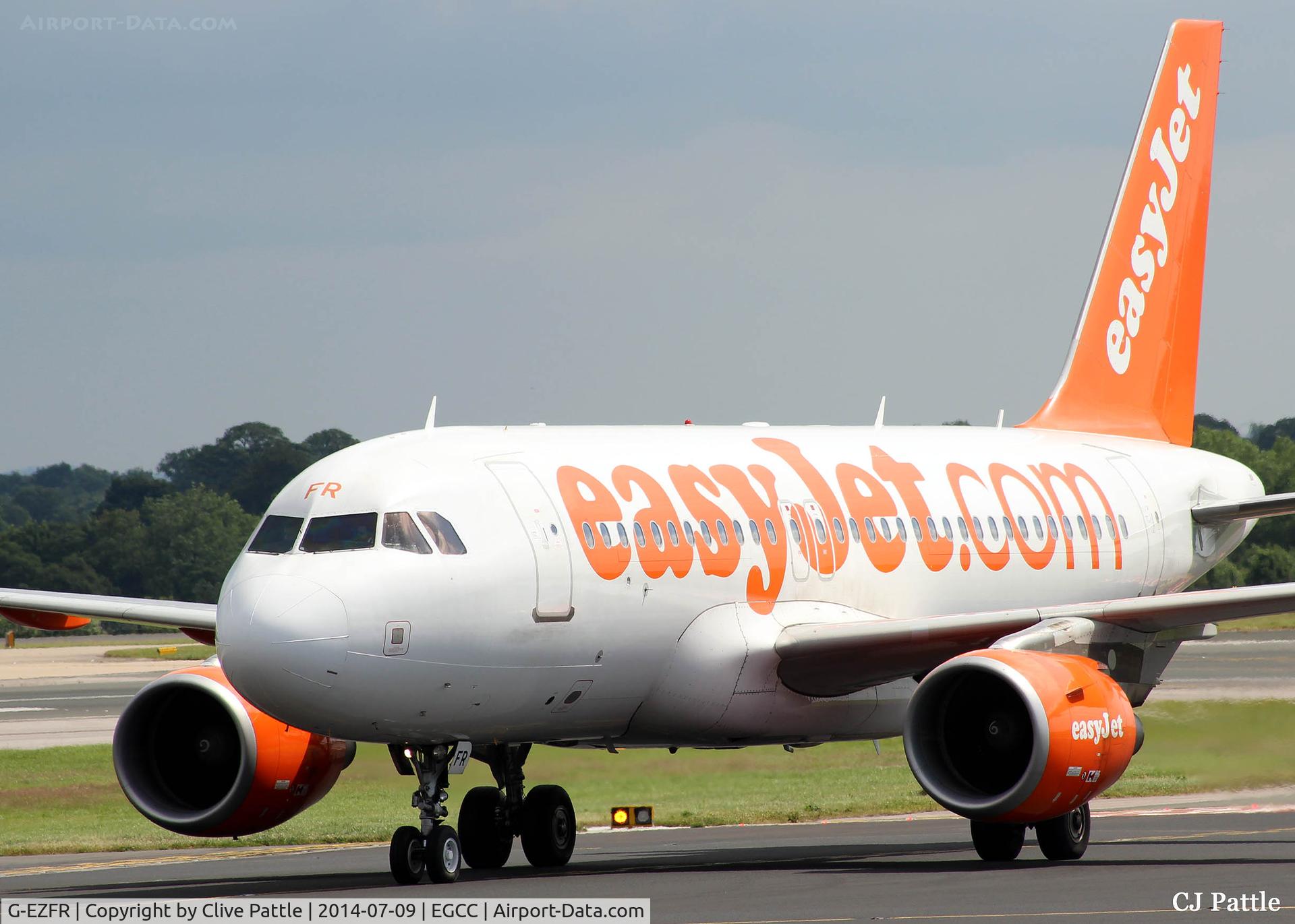 G-EZFR, 2009 Airbus A319-111 C/N 4125, Manchester taxi to gate