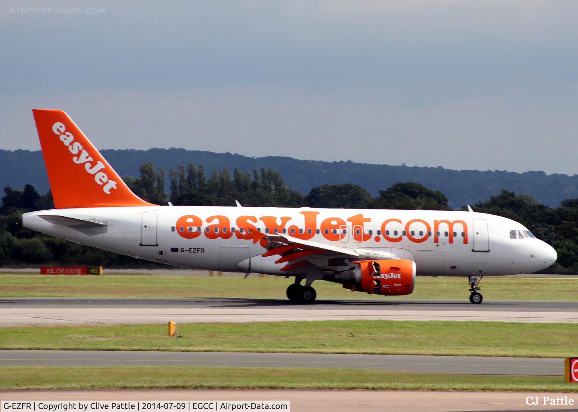 G-EZFR, 2009 Airbus A319-111 C/N 4125, Manchester action