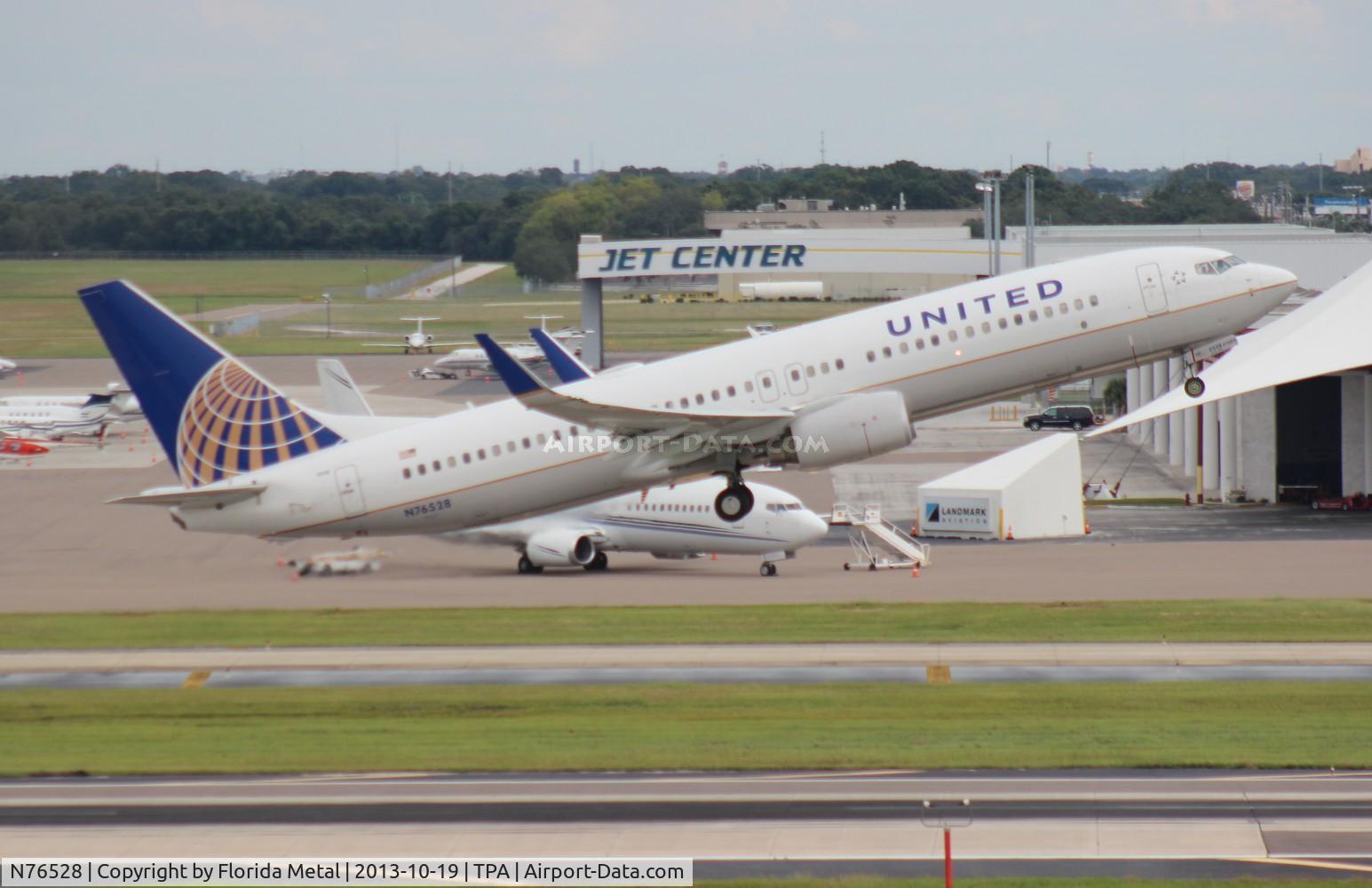 N76528, 2010 Boeing 737-824 C/N 31663, United 737-800