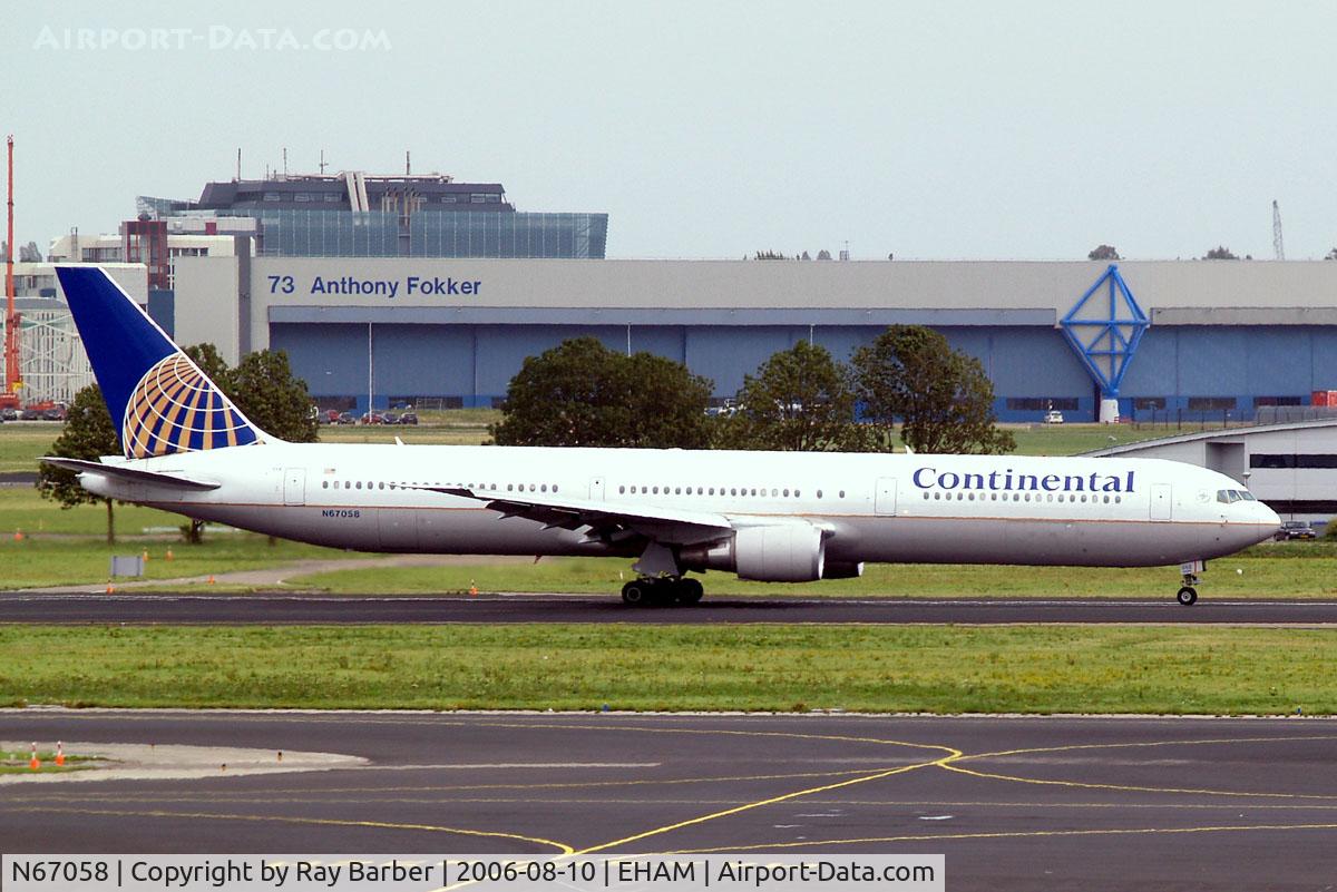 N67058, 2002 Boeing 767-424/ER C/N 29453, Boeing 767-424ER [29453] (Continental Airlines) Amsterdam-Schiphol~PH 10/08/2006
