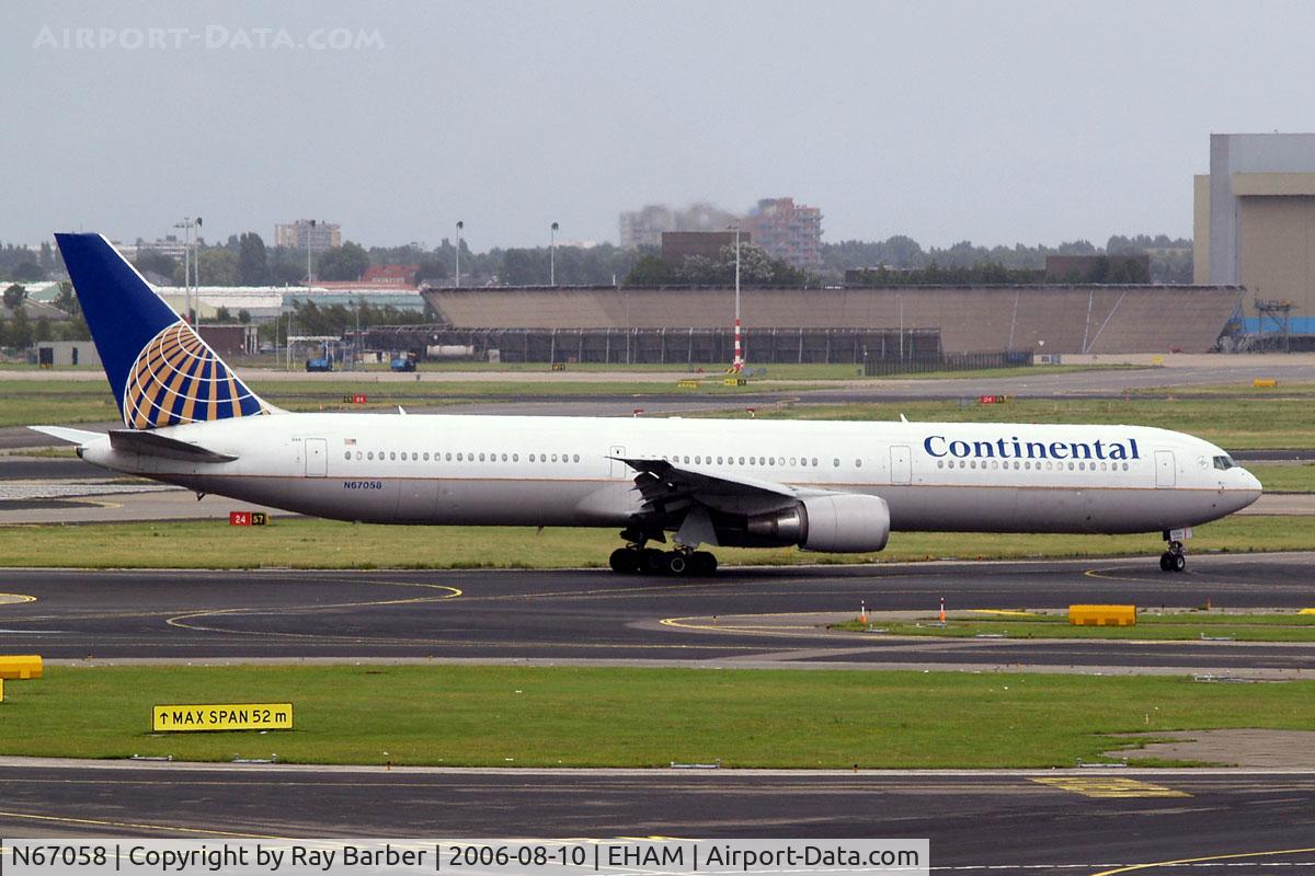 N67058, 2002 Boeing 767-424/ER C/N 29453, Boeing 767-424ER [29453] (Continental Airlines) Amsterdam-Schiphol~PH 10/08/2006