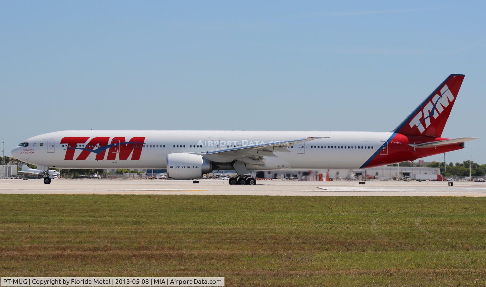 PT-MUG, 2012 Boeing 777-32W/ER C/N 38888, TAM 777-300