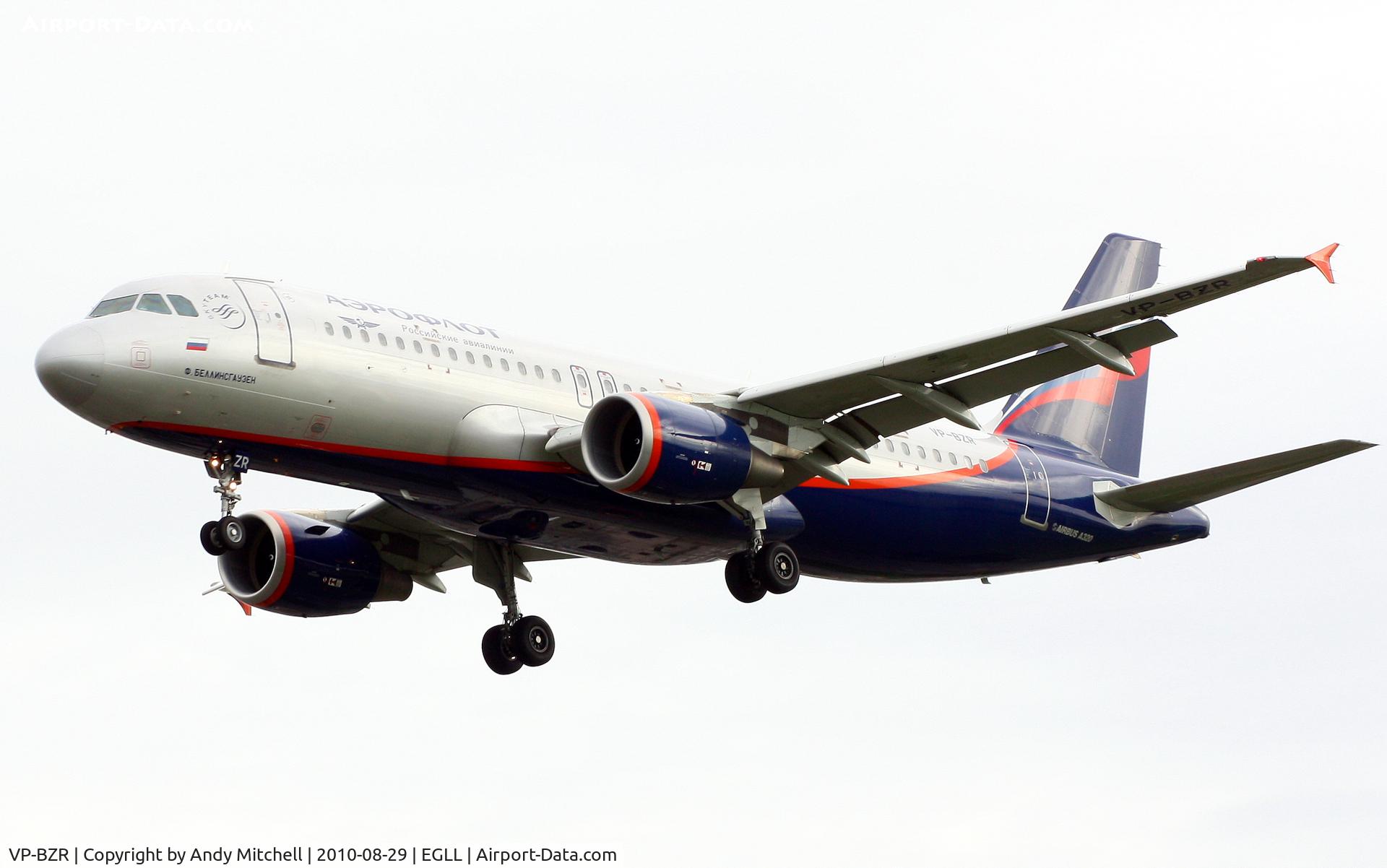 VP-BZR, 2008 Airbus A320-214 C/N 3640, Aeroflot A320 VP-BZR approaching London Heathrow