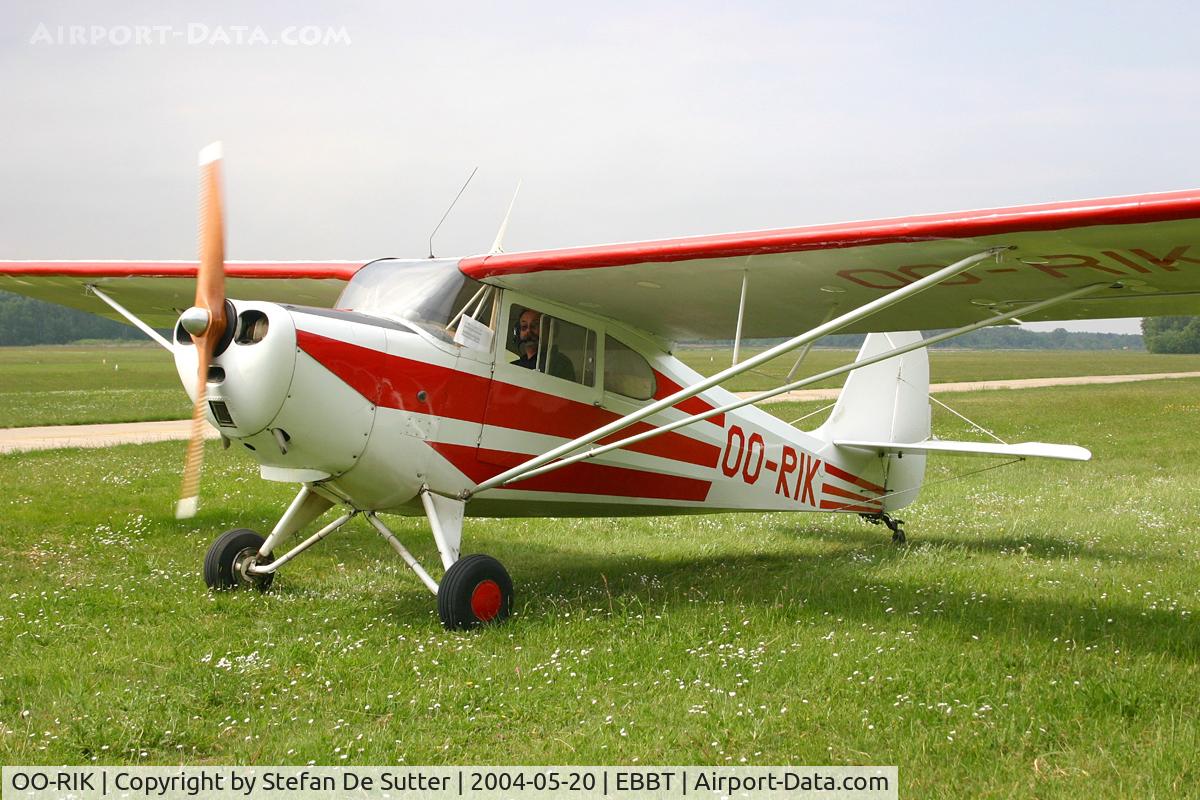 OO-RIK, 1947 Aeronca 11AC Chief Chief C/N 11AC-1598, Chipmunk Fly-In 2004.