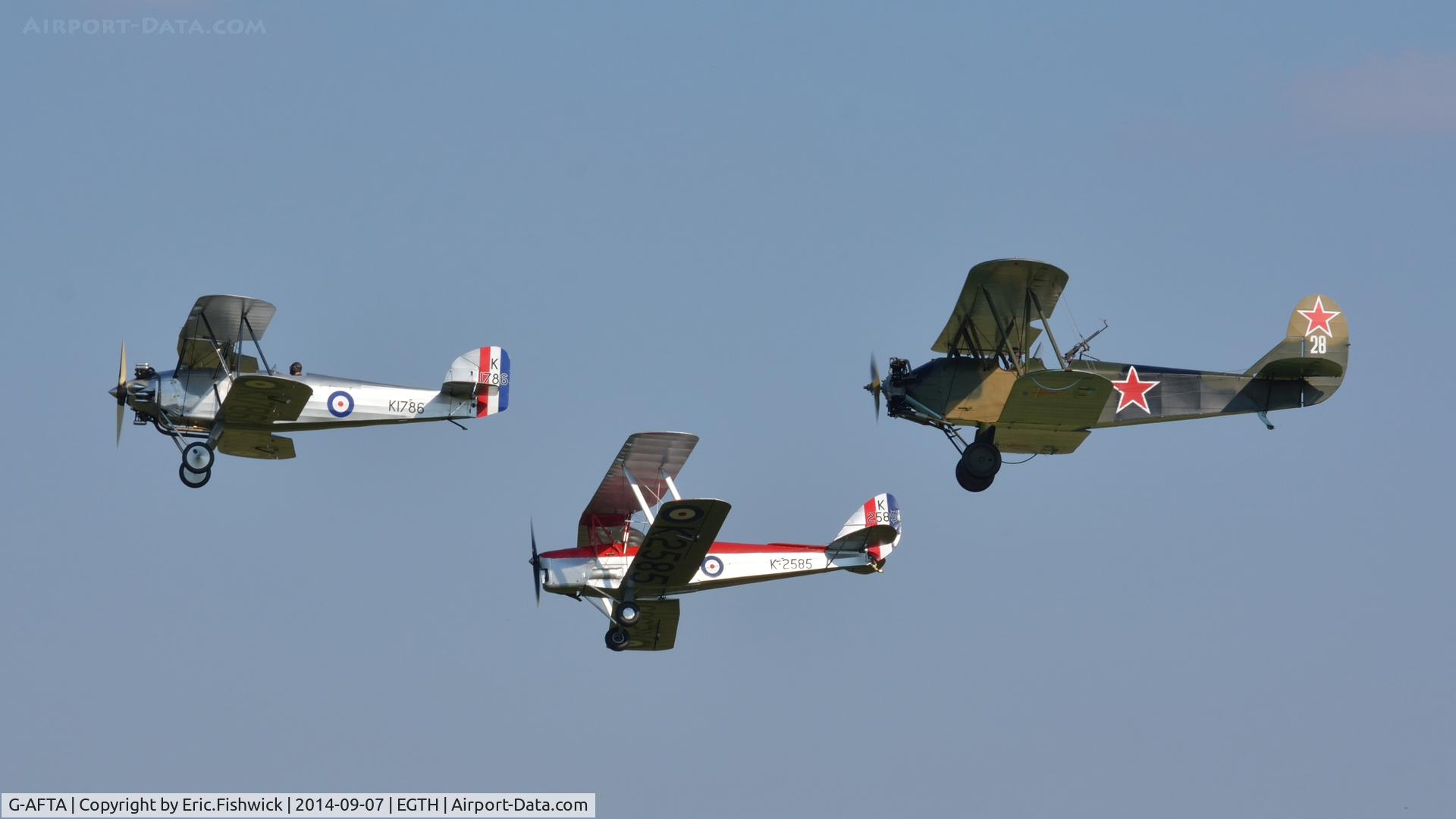 G-AFTA, 1931 Hawker Tomtit Mk1 C/N 30380, 45. Tomtit, Tiger Moth and Po2 - three rare birds, at the glorious Shuttleworth Pagent Airshow, Sep. 2014.