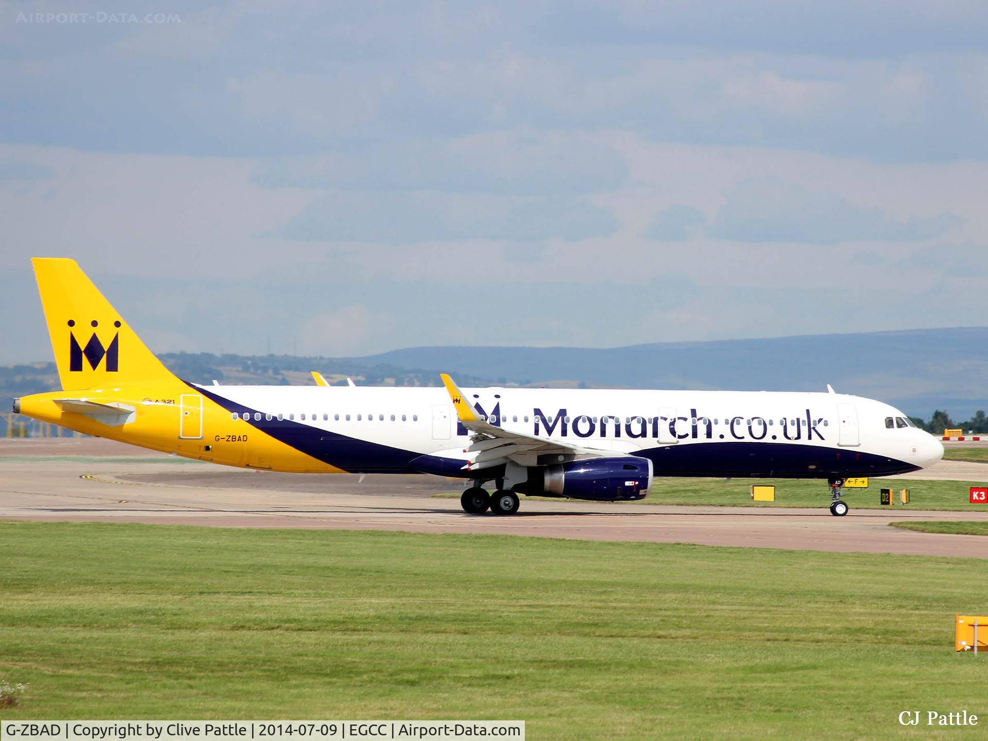 G-ZBAD, 2013 Airbus A321-231 C/N 5582, EGCC action
