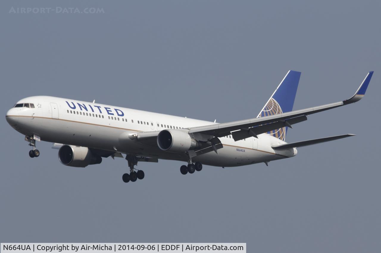 N664UA, 1998 Boeing 767-322 C/N 29236, United Airlines