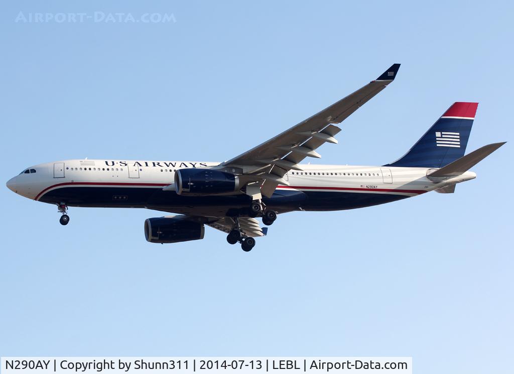 N290AY, 2013 Airbus A330-243 C/N 1480, Landing rwy 25R