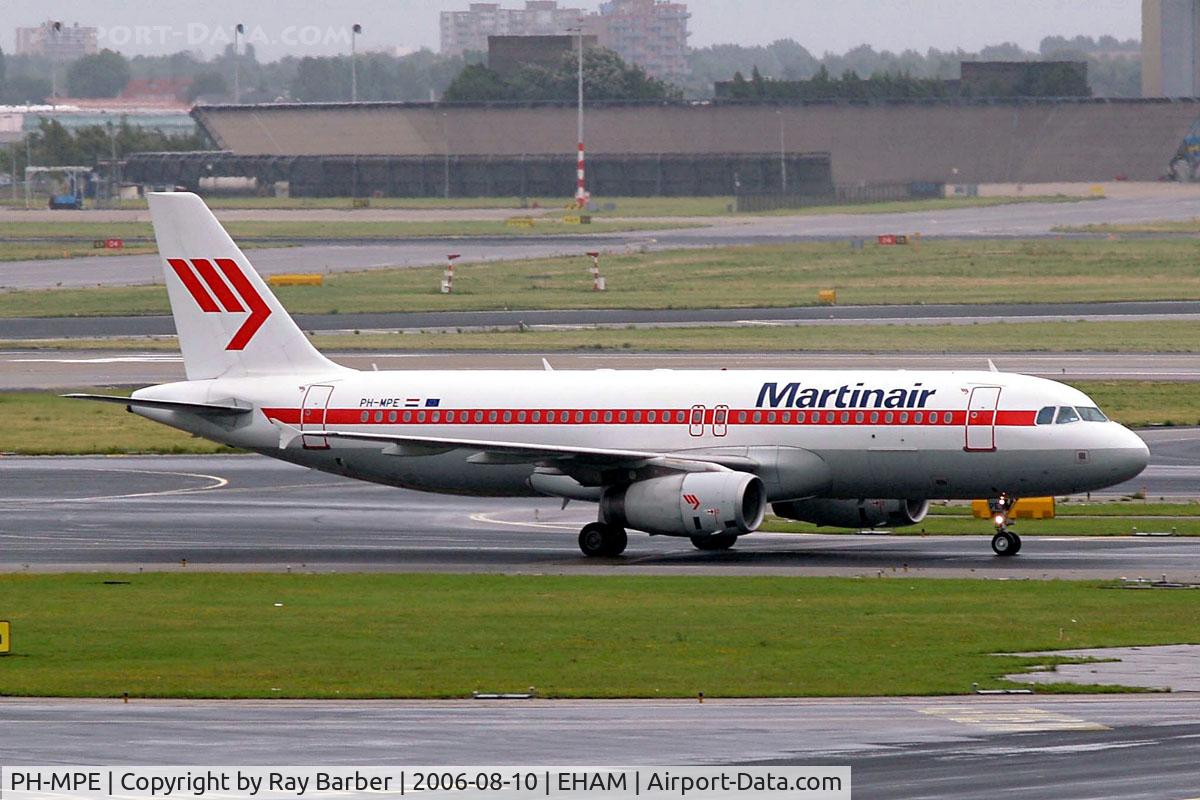 PH-MPE, 2003 Airbus A320-232 C/N 1945, Airbus A320-232 [1945] (Martinair) Amsterdam-Schiphol~PH 10/08/2006