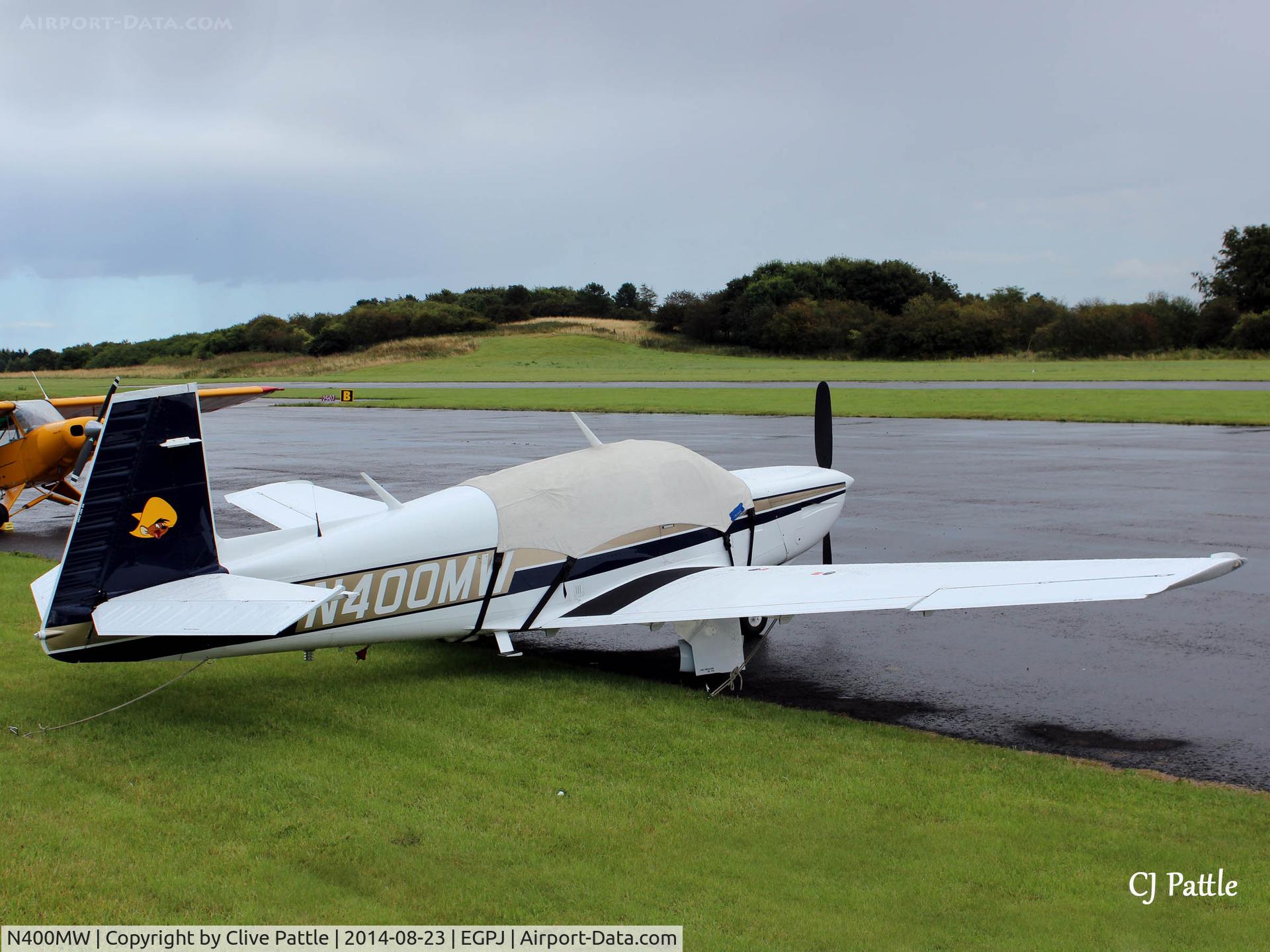 N400MW, 1982 Mooney M20K C/N 25-0669, At Fife airport