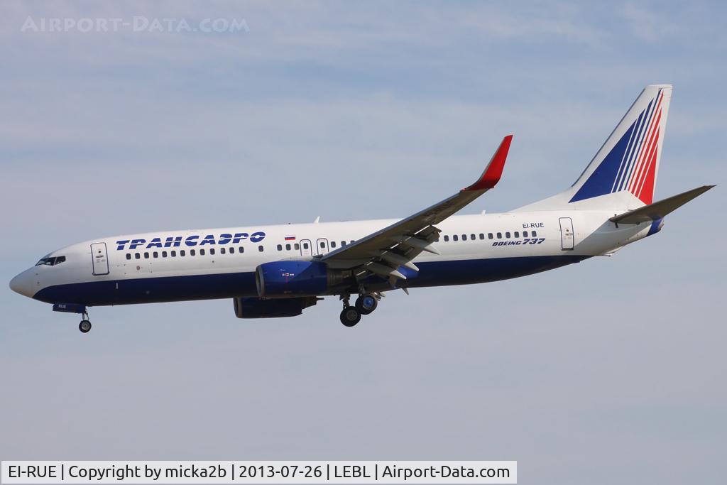 EI-RUE, 2000 Boeing 737-85P C/N 28388, Landing