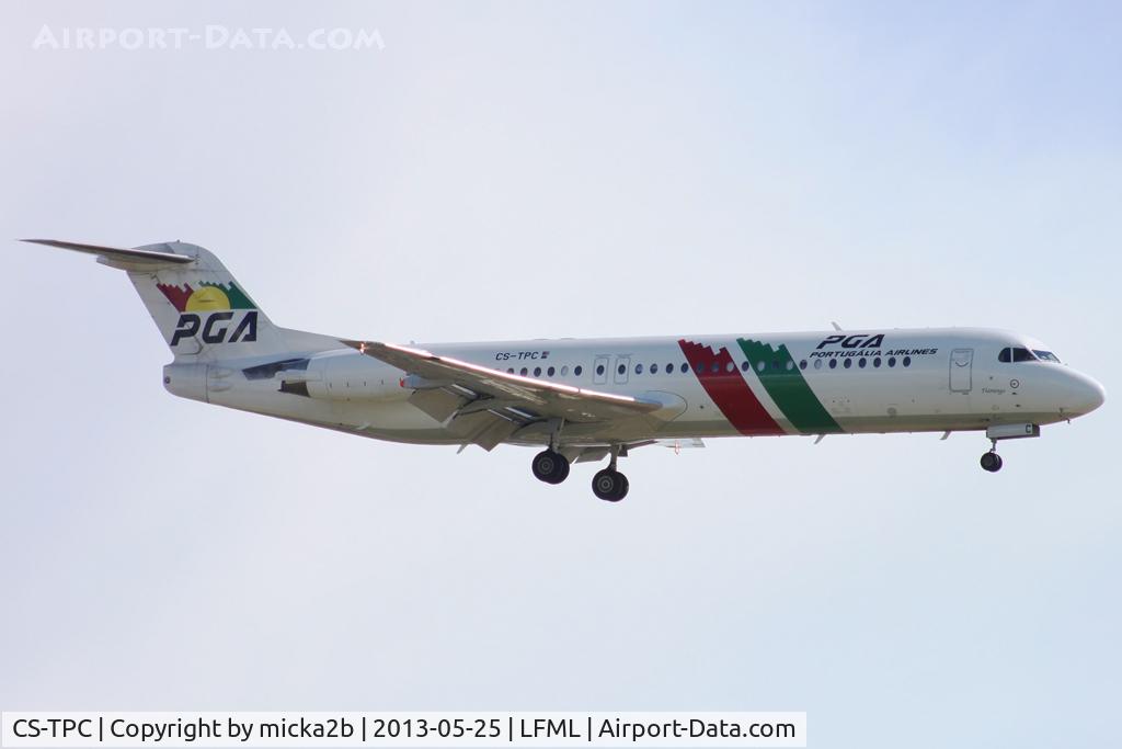 CS-TPC, 1990 Fokker 100 (F-28-0100) C/N 11287, Landing. Scrapped in november 2018.