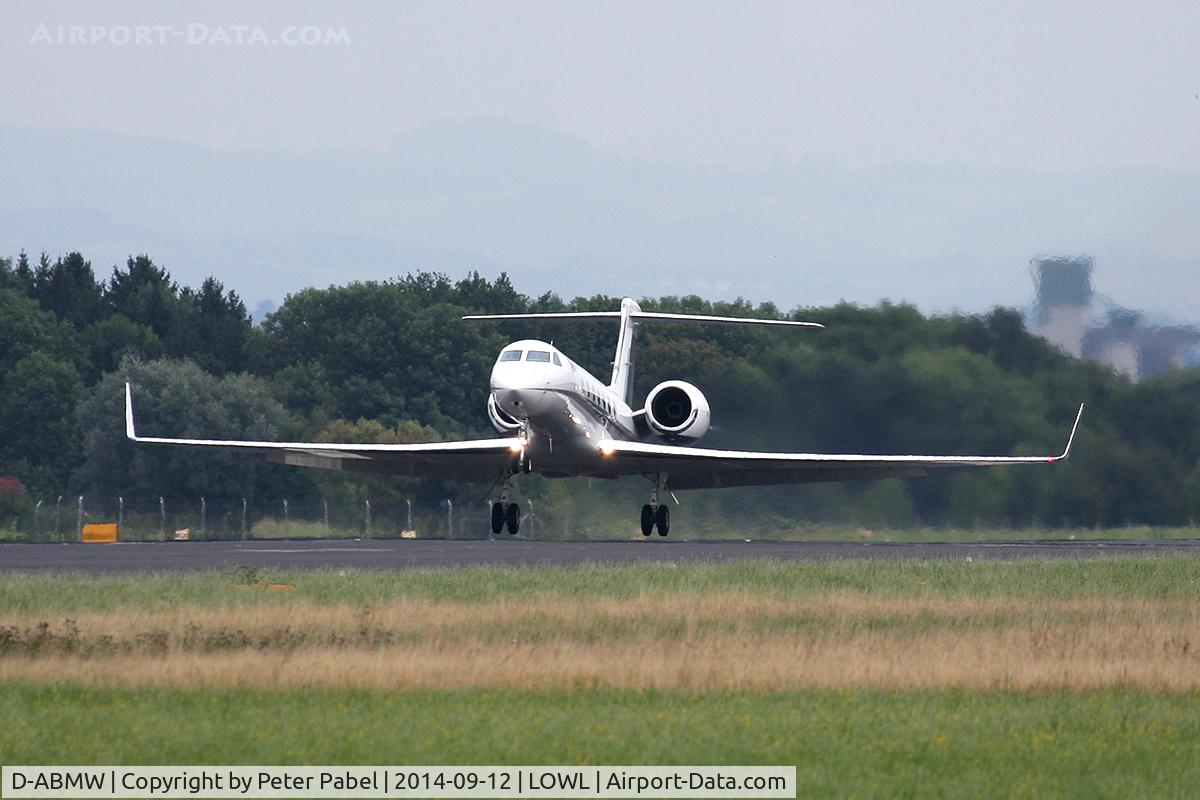 D-ABMW, Gulfstream Aerospace GV-SP (G550) C/N 5336, nice visitor in Linz