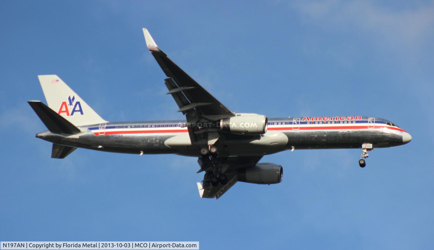 N197AN, 2001 Boeing 757-223 C/N 32391/988, American 757-200