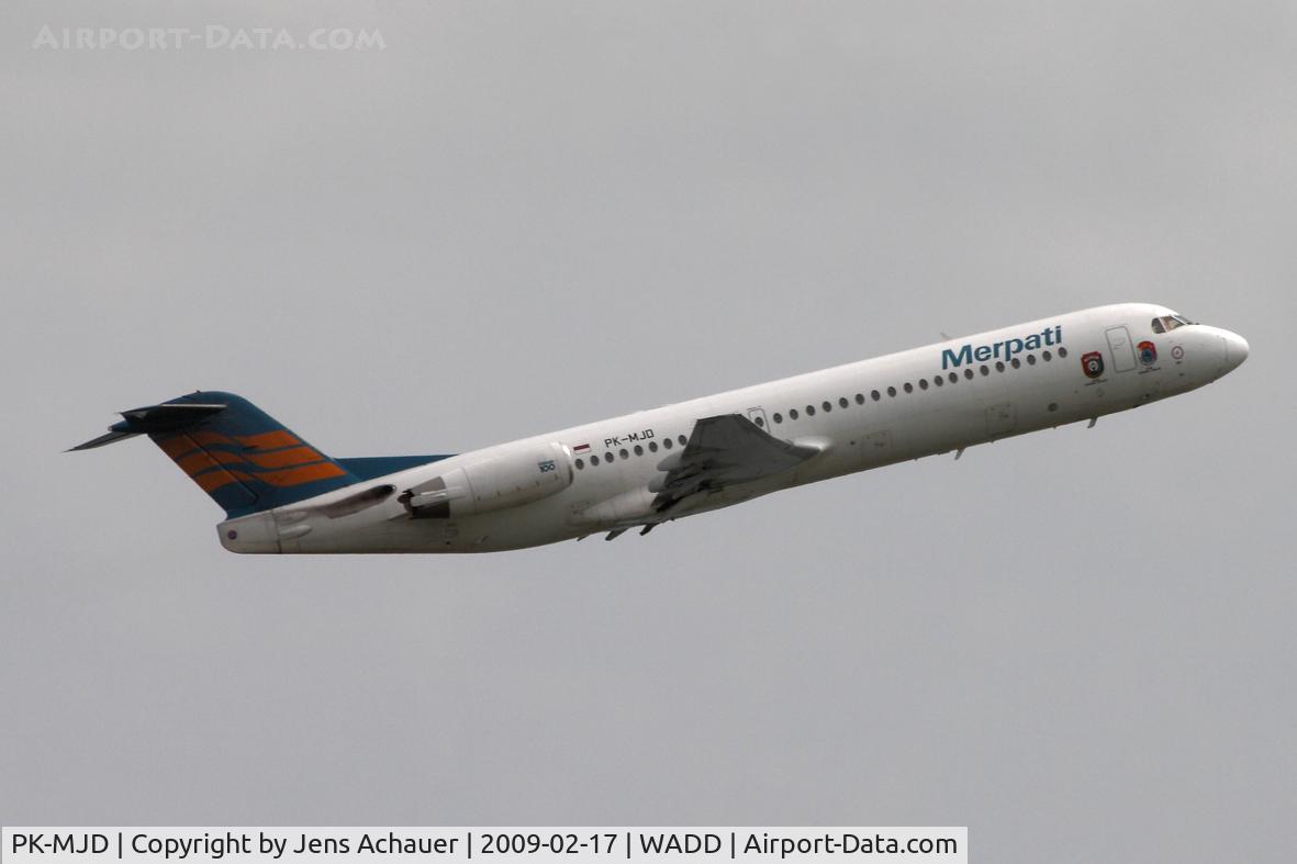 PK-MJD, 1993 Fokker 100 (F-28-0100) C/N 11474, Take off at DPS
