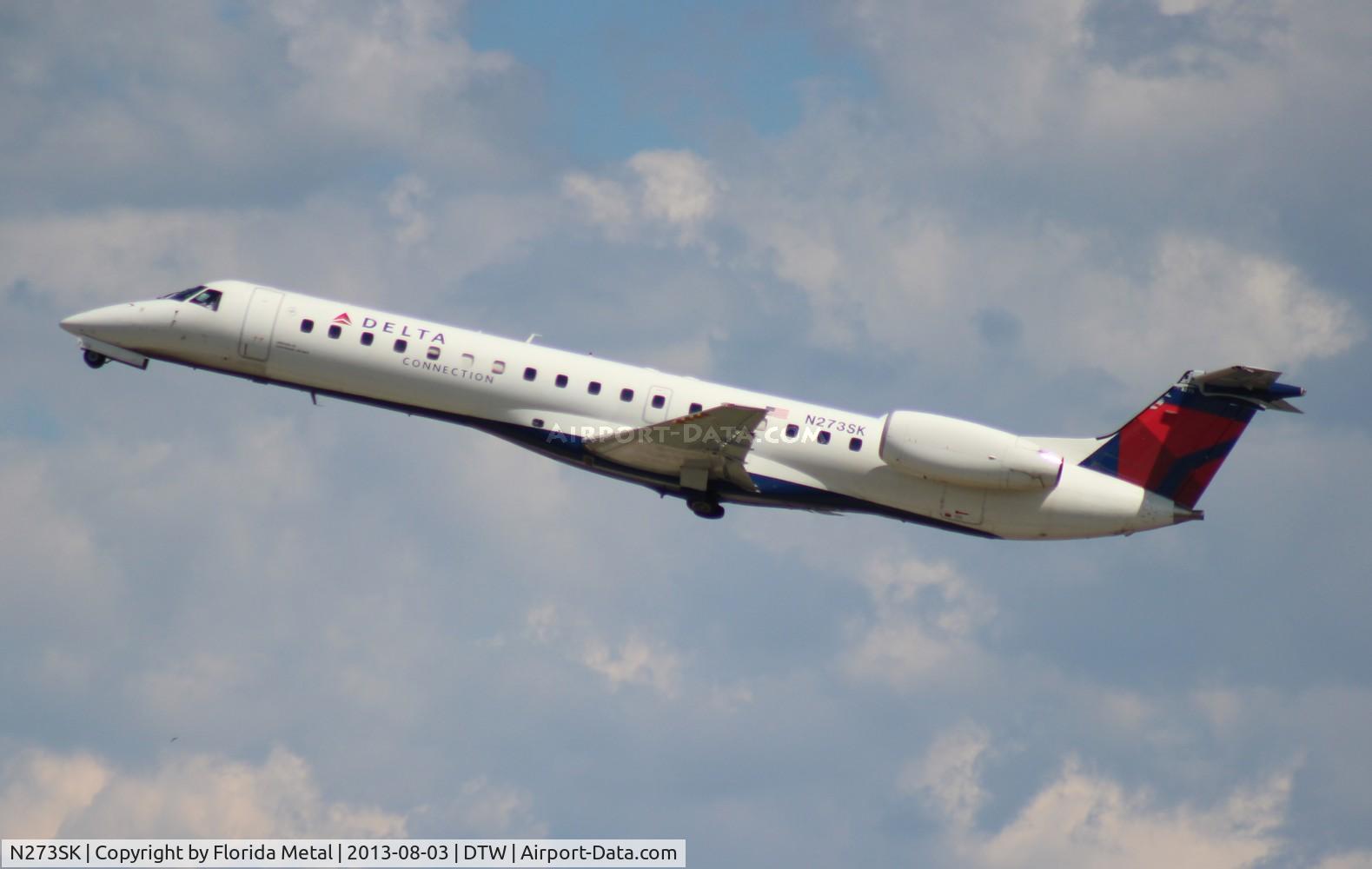 N273SK, 2000 Embraer EMB-145LR C/N 145331, Delta Connection E145LR