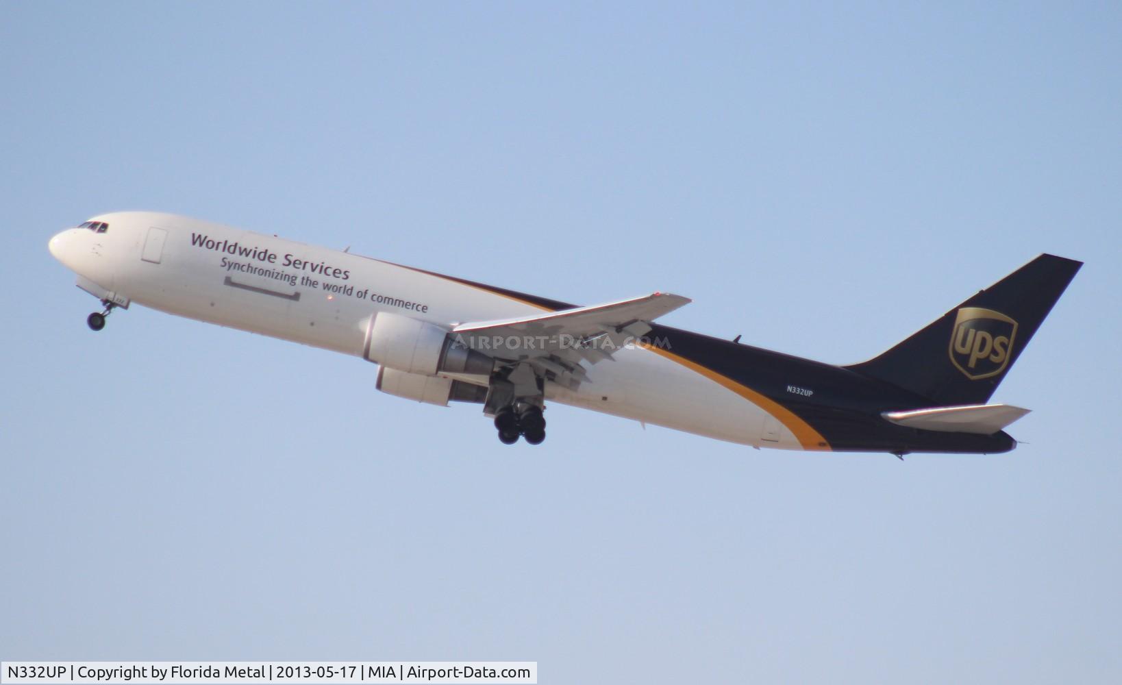 N332UP, 2001 Boeing 767-34AF C/N 32843, UPS 767-300F