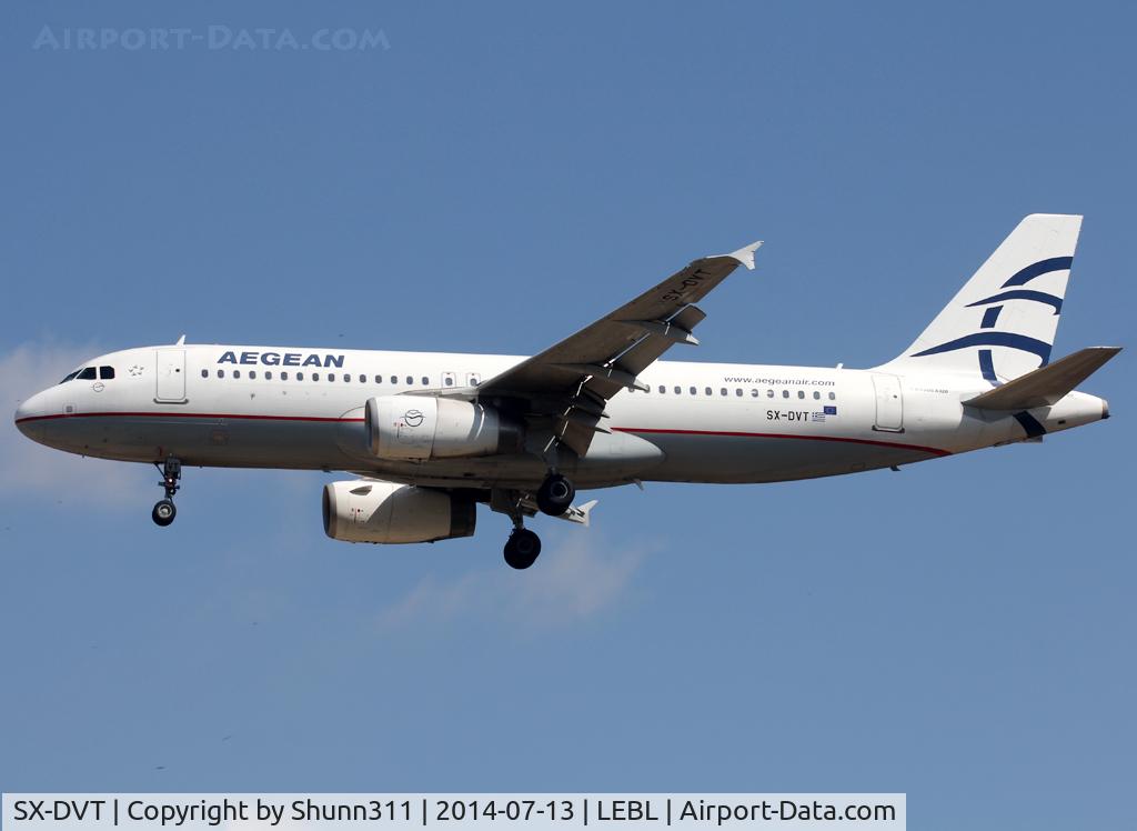 SX-DVT, 2008 Airbus A320-232 C/N 3745, Landing rwy 25R