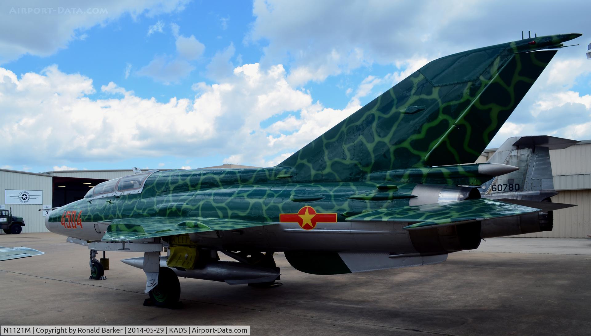 N1121M, Mikoyan-Gurevich MiG-21US C/N 4685145, Cavanaugh Flight Museum, Addison, TX