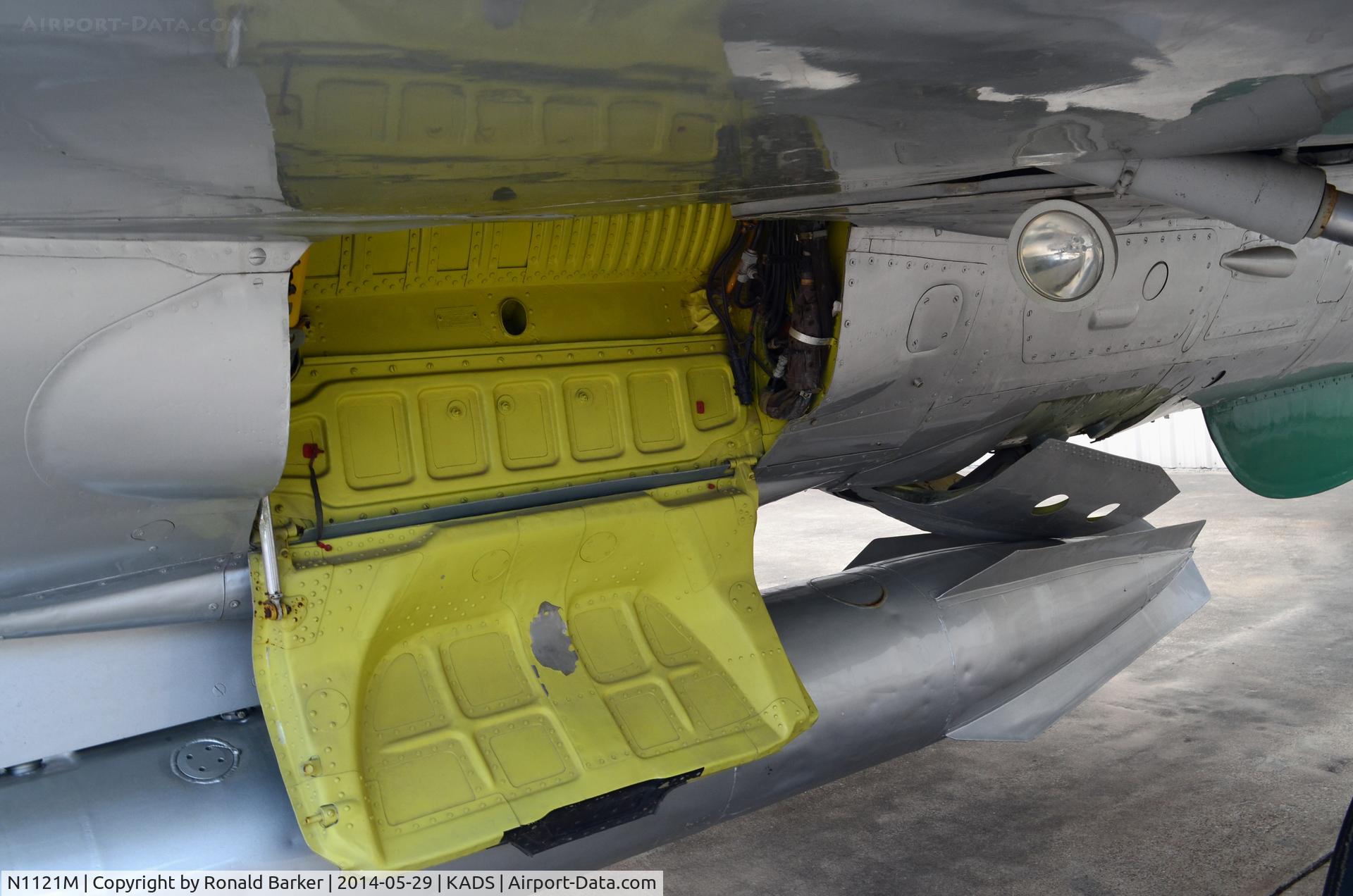 N1121M, Mikoyan-Gurevich MiG-21US C/N 4685145, Cavanaugh Flight Museum, Addison, TX