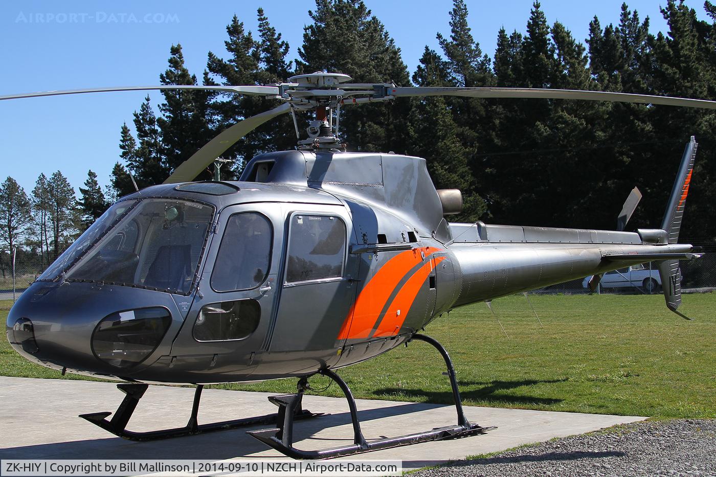 ZK-HIY, 1999 Aerospatiale AS-350BA Ecureuil C/N 1807, parked up