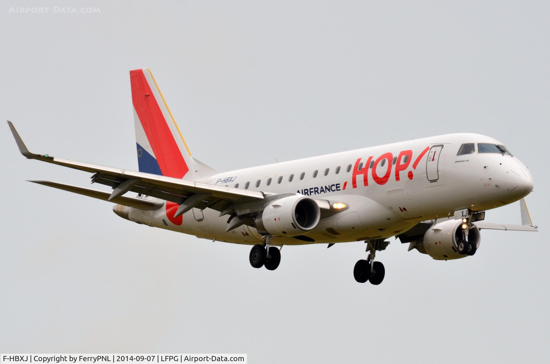 F-HBXJ, 2010 Embraer 170ST (ERJ-170-100ST) C/N 17000312, Hop ERJ170 landing