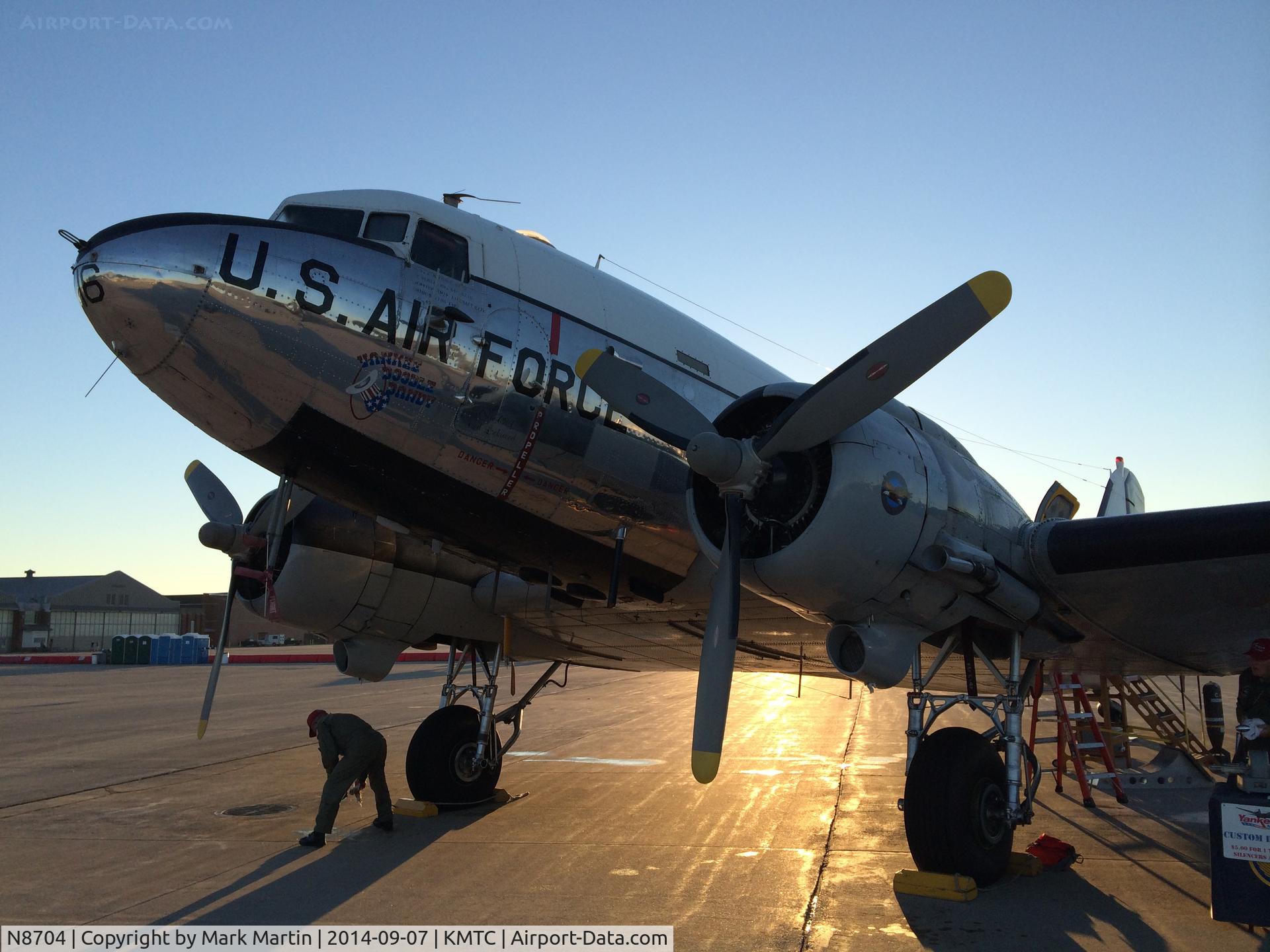 N8704, 1944 Douglas DC3C-S4C4G (TC-47B-30-DK) C/N 33048, Sunday morning prep before the Selfridge ANGB Open House