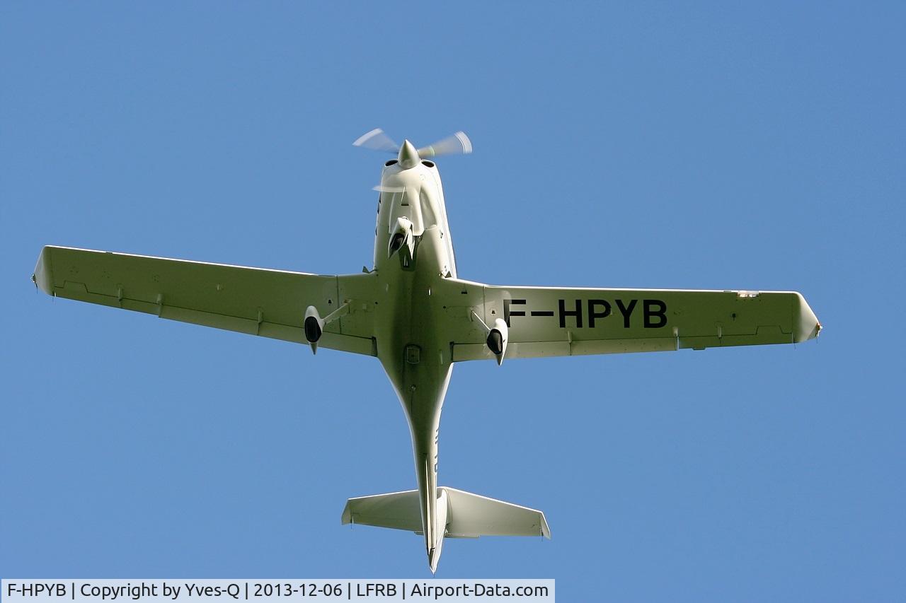 F-HPYB, 2012 Diamond DA-40 Diamond Star Diamond Star C/N DA-289, Diamond DA-40 Diamond Star, Take off rwy 07R, Brest-Bretagne airport (LFRB-BES)
