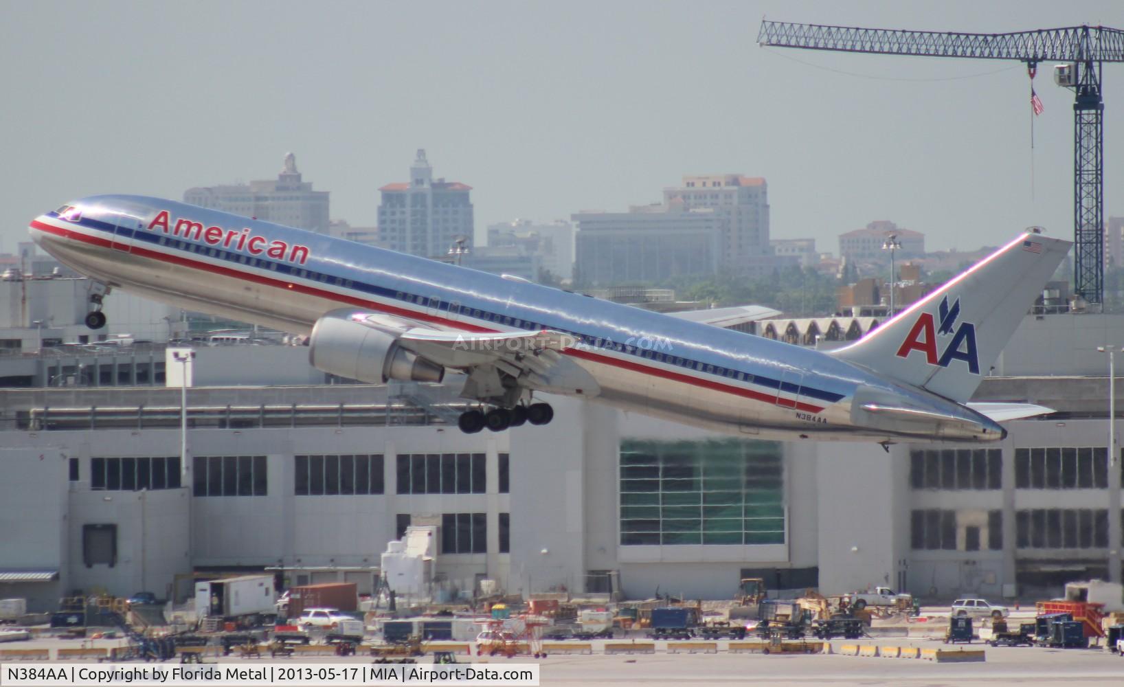 N384AA, 1993 Boeing 767-323 C/N 26996, American 767-300