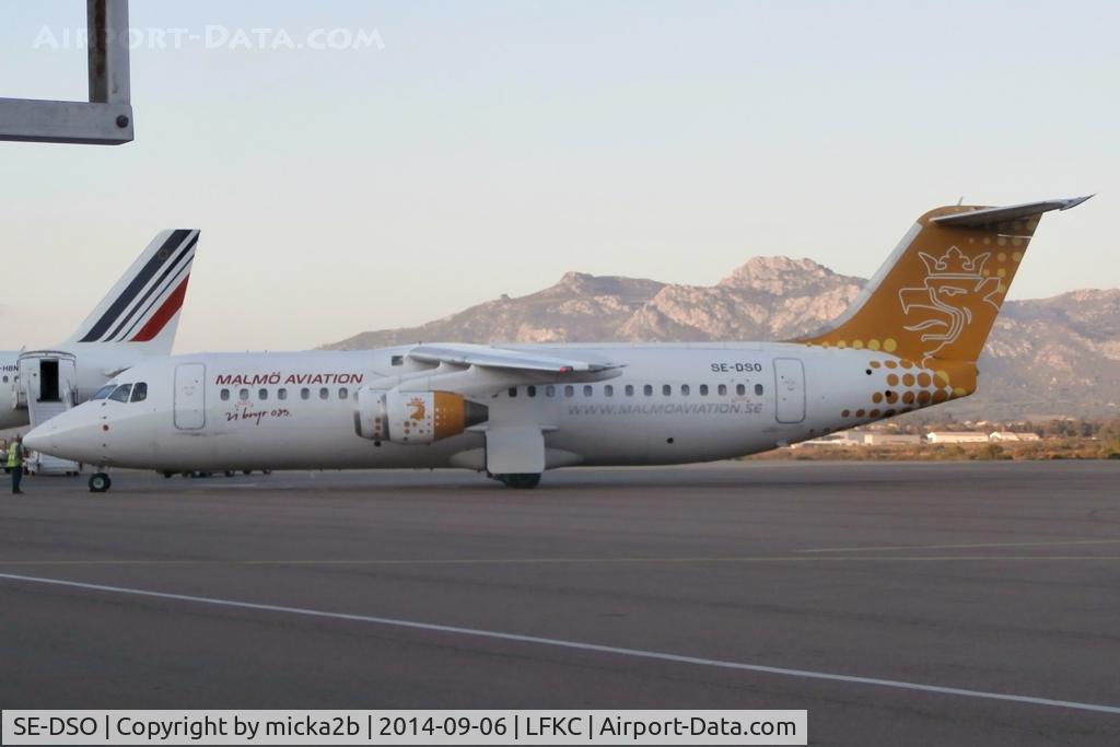 SE-DSO, 1992 British Aerospace Avro 146-RJ100A C/N E3221, Parked
