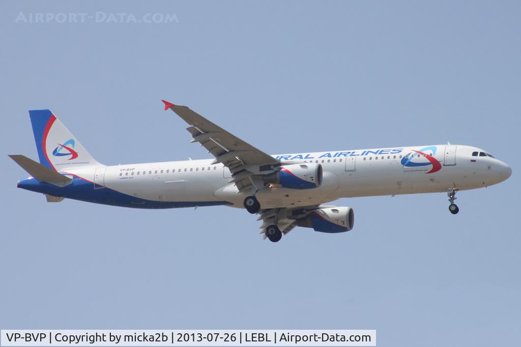 VP-BVP, 2006 Airbus A321-211 C/N 2707, Landing