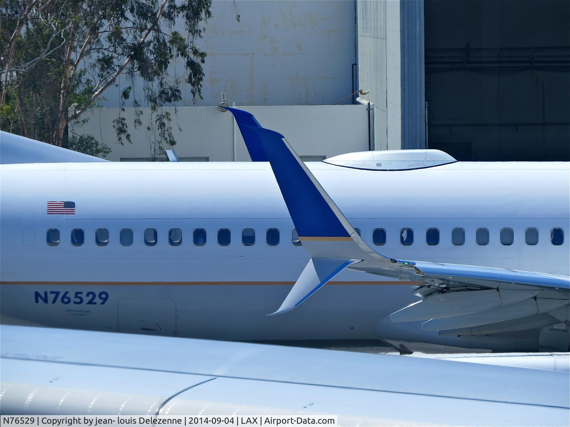 N76529, 2010 Boeing 737-824 C/N 31652, scimitar winglets spotted on Sept 4, 2014, Operated by CALAOHA under the reg.