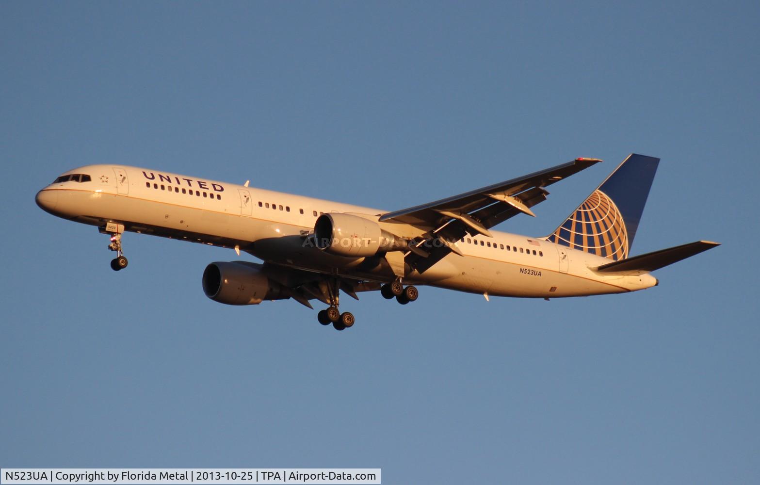 N523UA, 1990 Boeing 757-222 C/N 24932, United 757-200