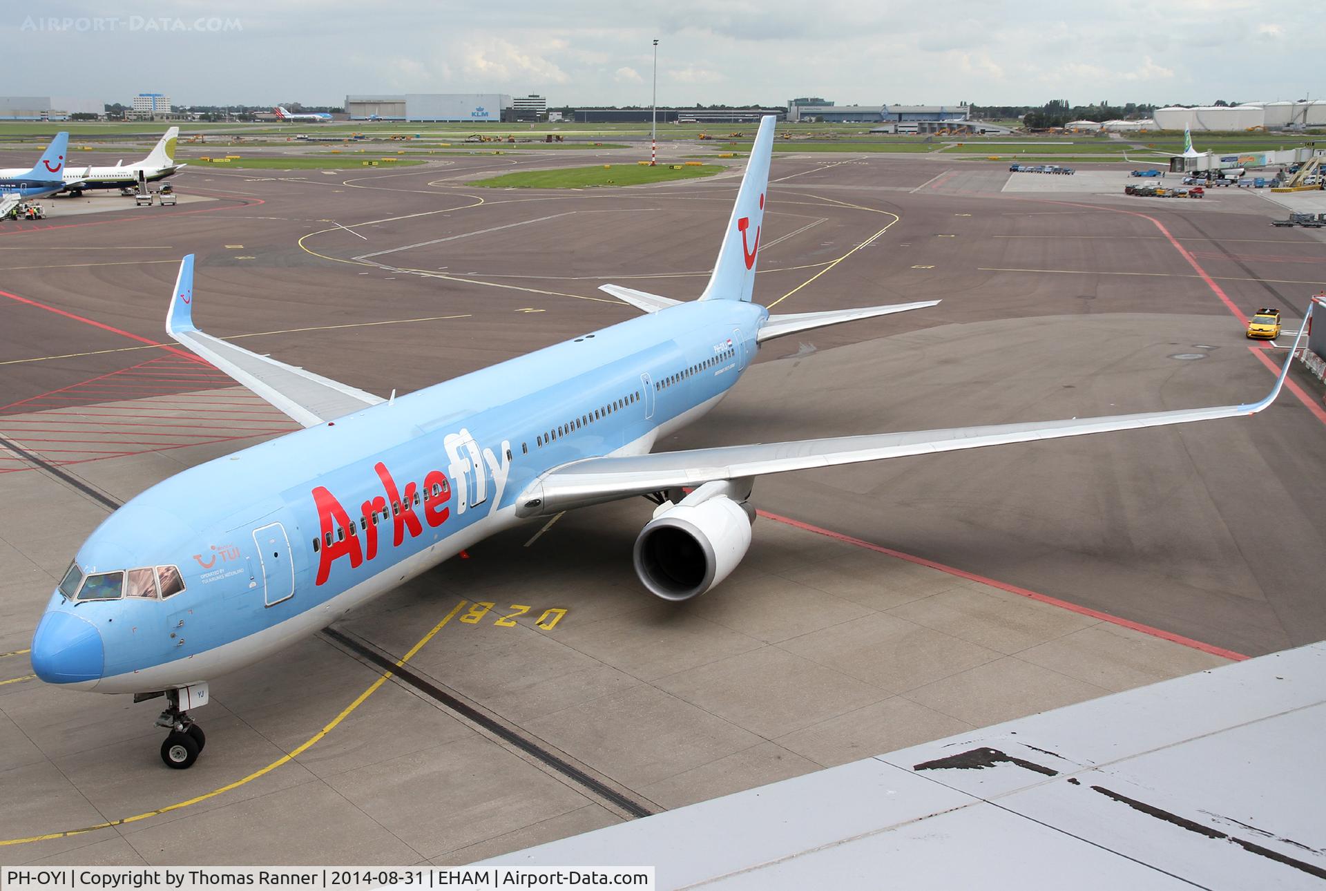 PH-OYI, 2000 Boeing 767-304/ER C/N 29138, Arkefly B767