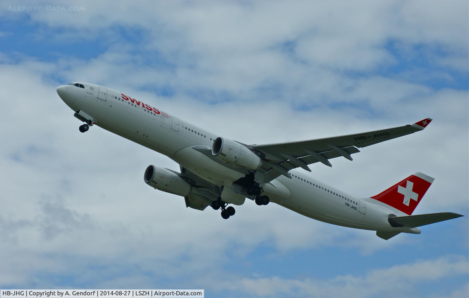 HB-JHG, 2010 Airbus A330-343X C/N 1101, Swiss, seen here climbing out at Zürich(LSZH)