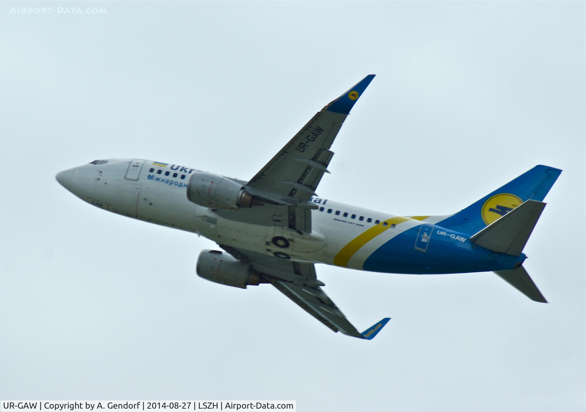 UR-GAW, 1991 Boeing 737-5Y0 C/N 24898, Ukraine International, is departing here at Zürich(LSZH), bound for Kiev-Borispol(UKBB)