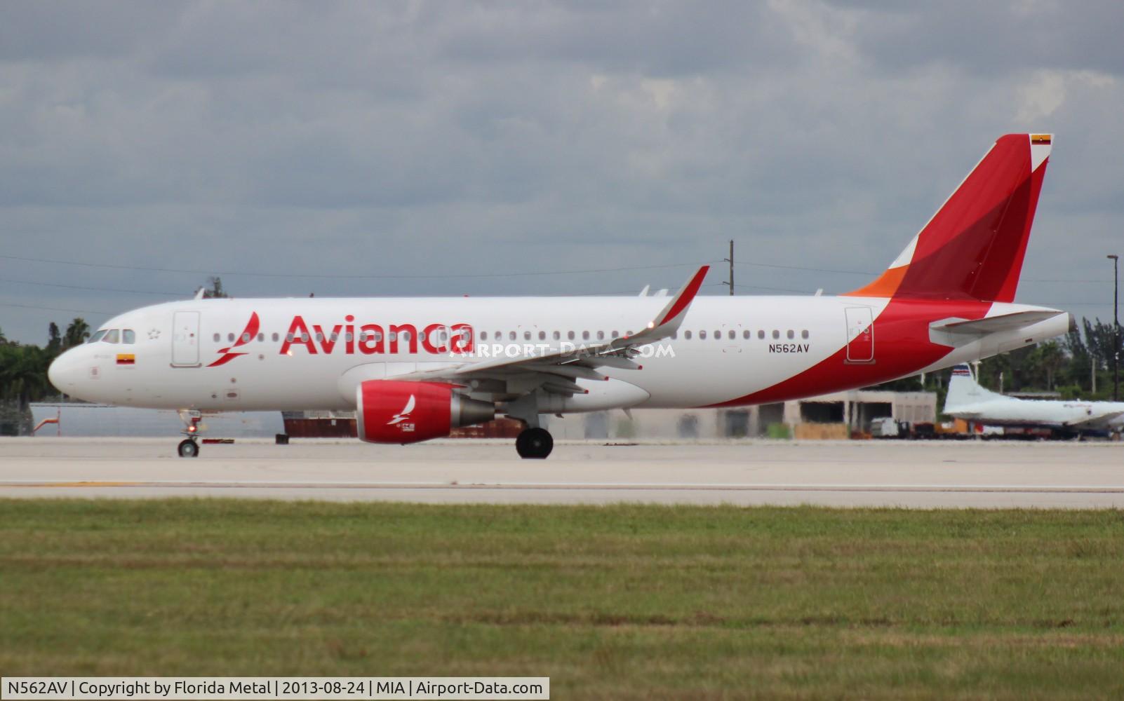 N562AV, 2013 Airbus A320-214 C/N 5622, Avianca A320
