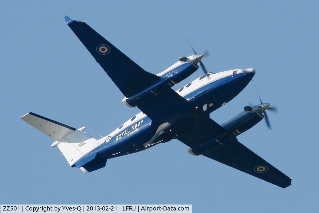 ZZ501, 2008 Hawker Beechcraft B350CER Avenger T1 C/N FL618, Hawker Beechcraft Avenger T.1,  Take-off Rwy 08, Landivisiau Naval Air Base (LFRJ)