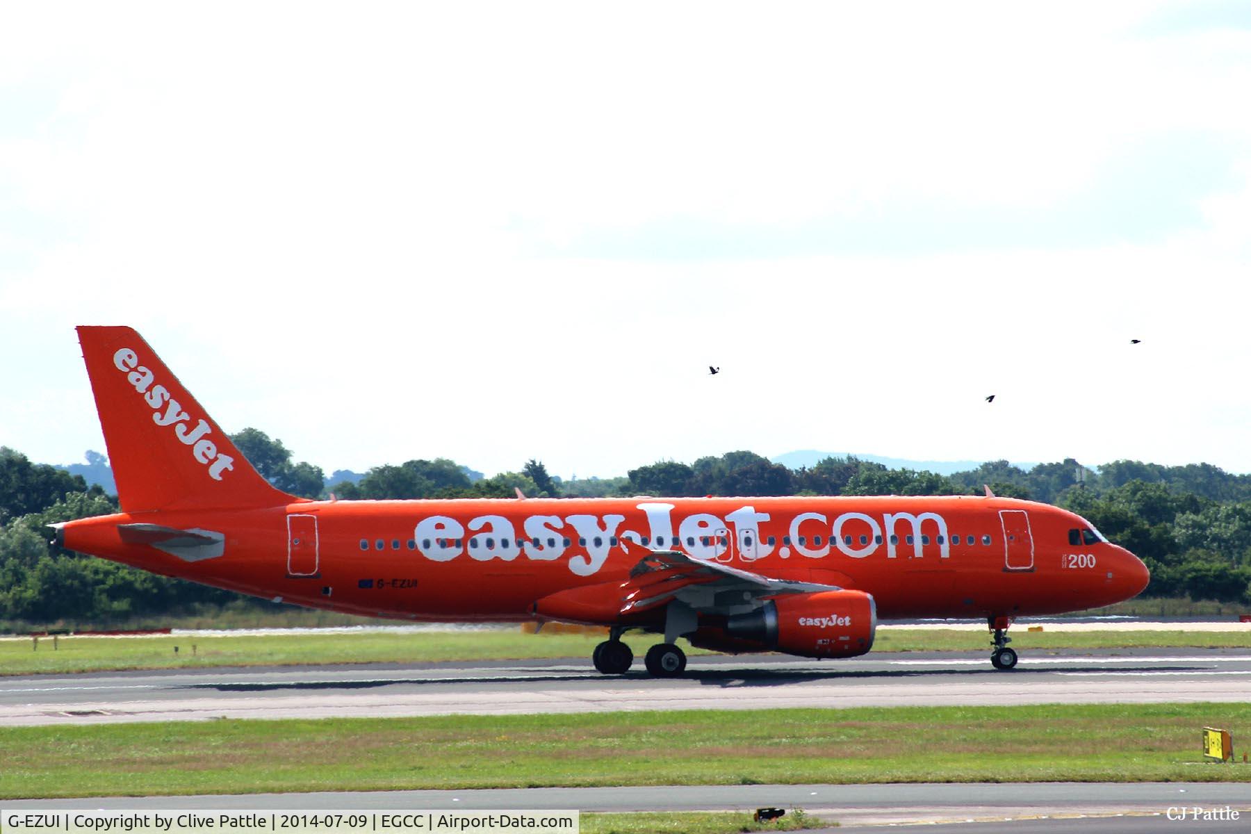 G-EZUI, 2011 Airbus A320-214 C/N 4721, Colourful arrival