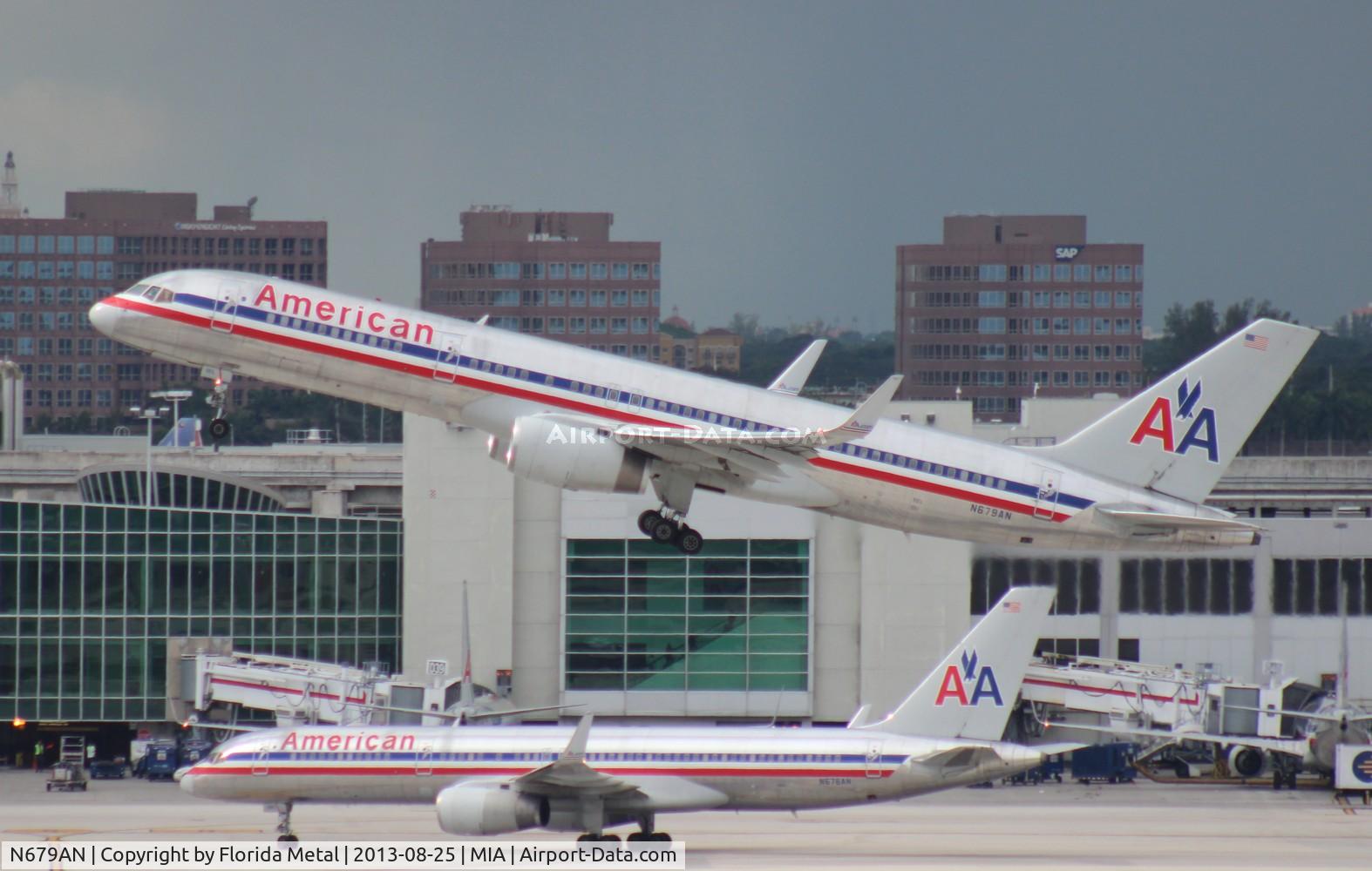 N679AN, 1999 Boeing 757-223F C/N 29589, American 757-200