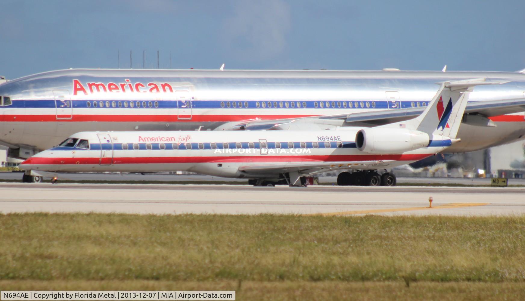 N694AE, 2004 Embraer ERJ-145LR (EMB-145LR) C/N 14500869, American Eagle E145LR