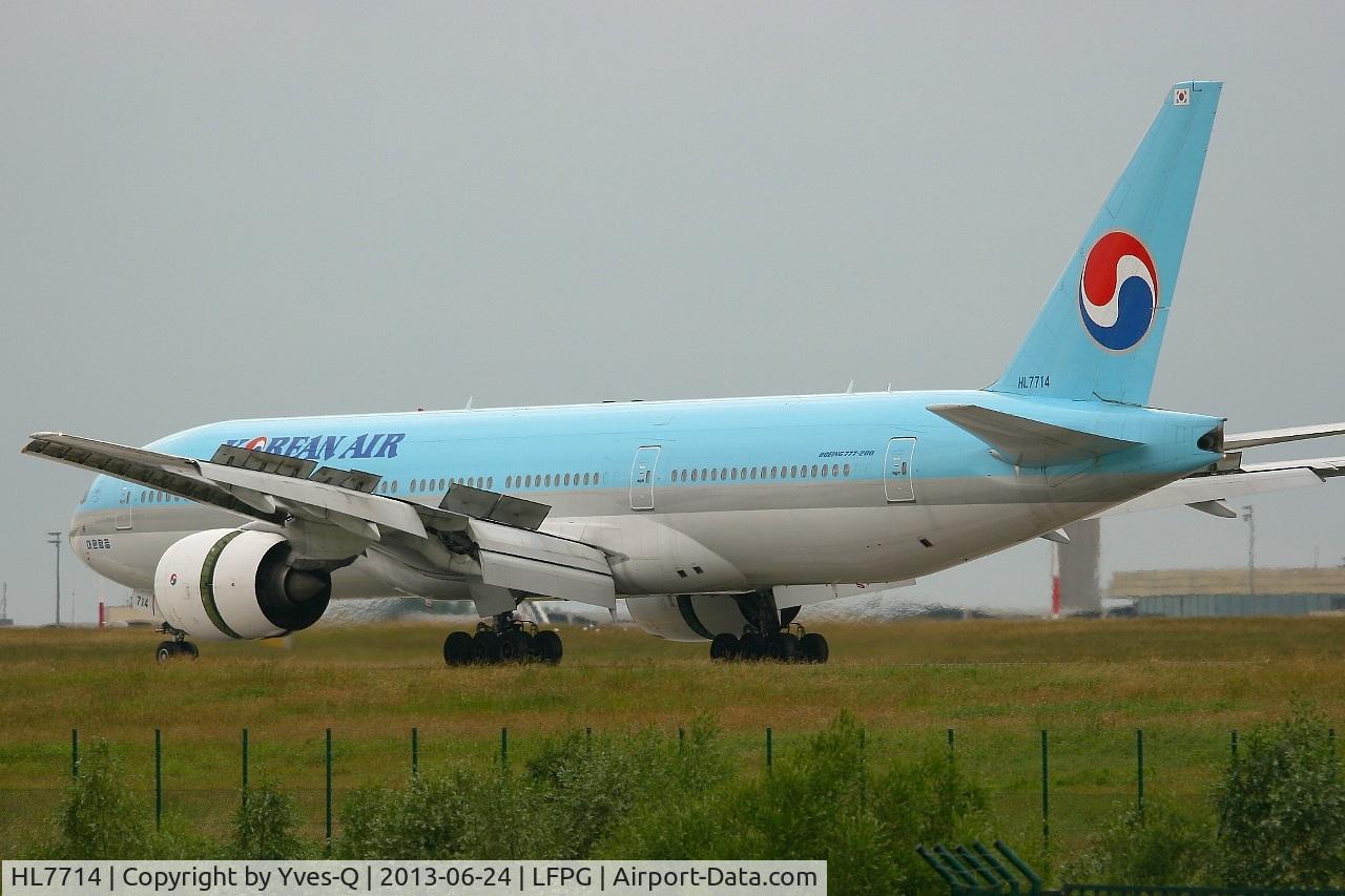 HL7714, 2002 Boeing 777-2B5/ER C/N 27951, Boeing 777-2B5 (ER), Max reverse thrust landing Rwy 26L, Roissy Charles De Gaulle Airport (LFPG-CDG)