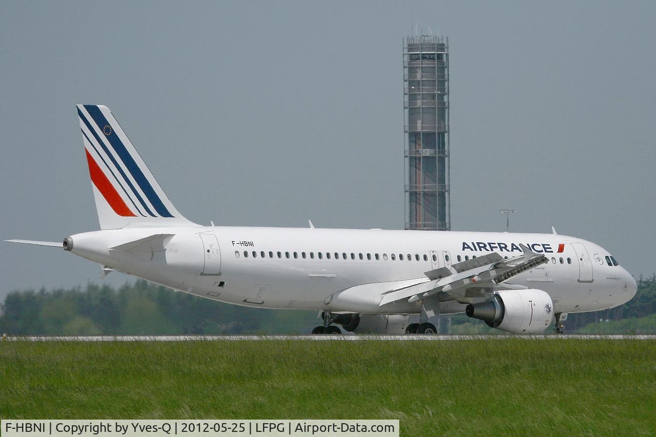 F-HBNI, 2011 Airbus A320-214 C/N 4820, Air France Airbus A320-214, Landing Rwy 08R, Roissy Charles De Gaulle Airport (LFPG-CDG)
