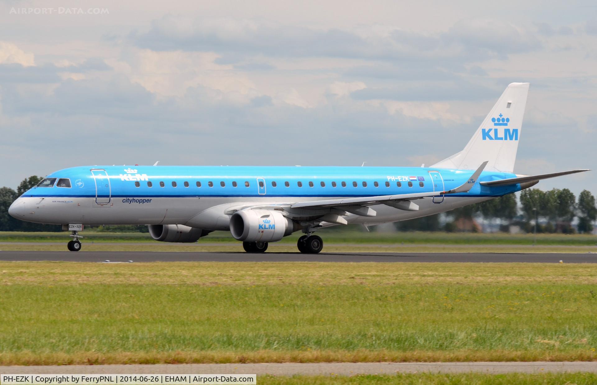 PH-EZK, 2009 Embraer 190LR (ERJ-190-100LR) C/N 19000326, KLM Cityhopper ERJ190
