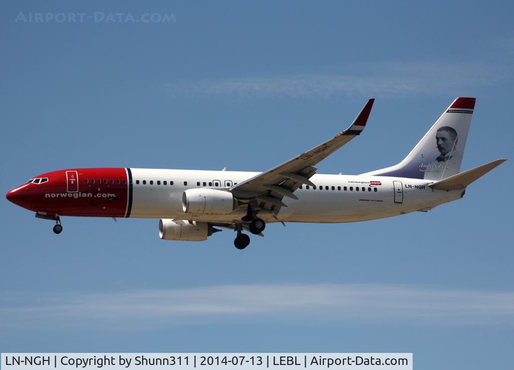 LN-NGH, 2012 Boeing 737-8JP C/N 39019, Landing rwy 25R