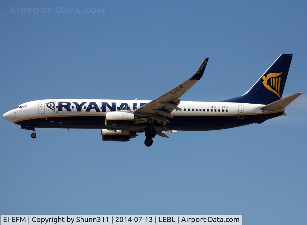 EI-EFM, 2009 Boeing 737-8AS C/N 37535, Landing rwy 25R