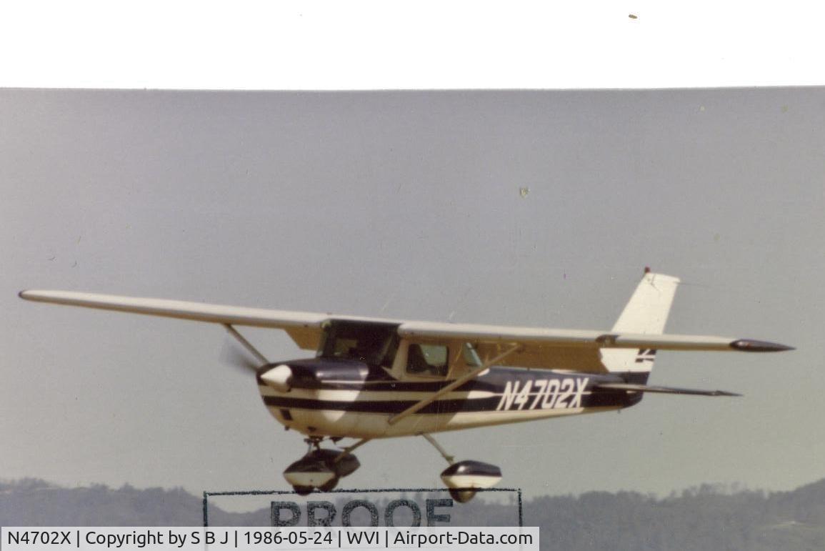 N4702X, 1966 Cessna 150G C/N 15064752, 02X on short final at the 1986 Watsonville fly in. With lots of planes behind me (Wat.fly ins were very busy in the 70s & 80s),I set up for a short field and then quickly off only to be asked to land long, far down at least to mid field-o well.