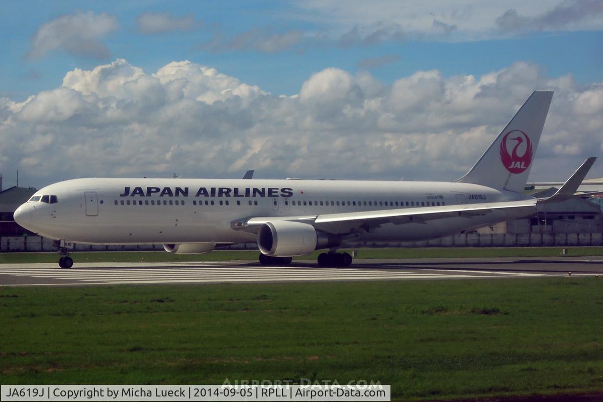 JA619J, 2008 Boeing 767-346/ER C/N 37550, At Manila