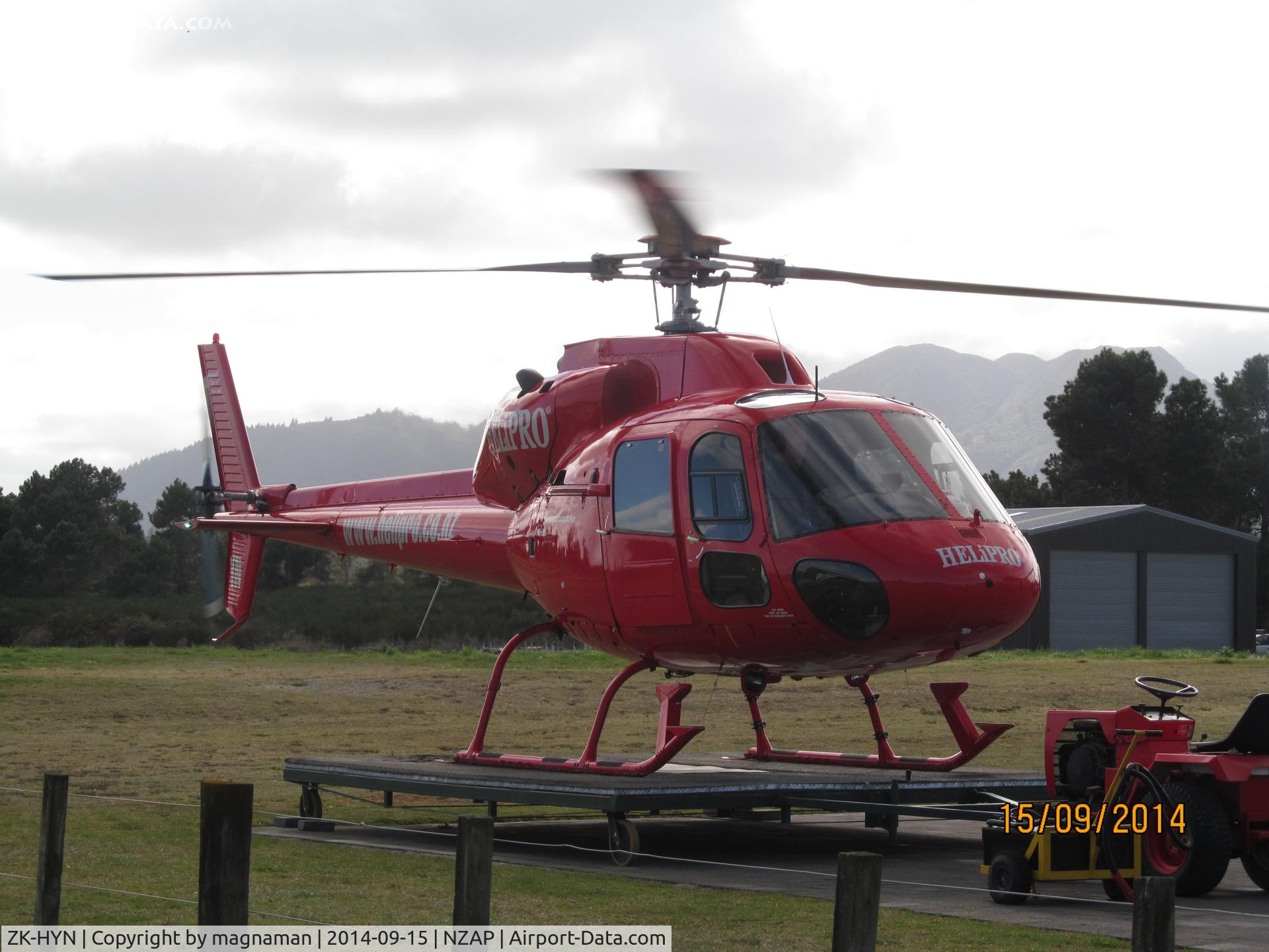 ZK-HYN, Aerospatiale AS-355F-1 Ecureuil 2 C/N 5286, about to lift off